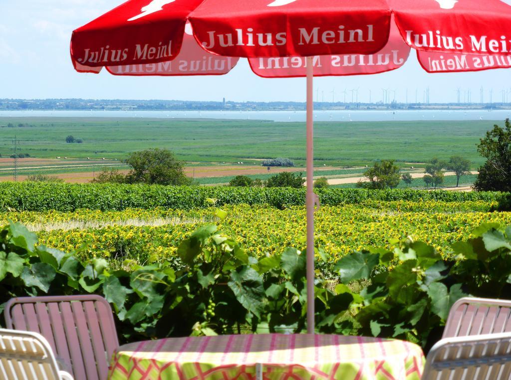 Gasthof-Pension Wein Fertőszéleskút Kültér fotó